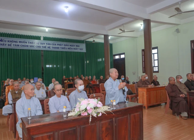 Họp mặt Tăng, Ni đang sinh hoạt tự phát để hỗ trợ tham gia Giáo hội