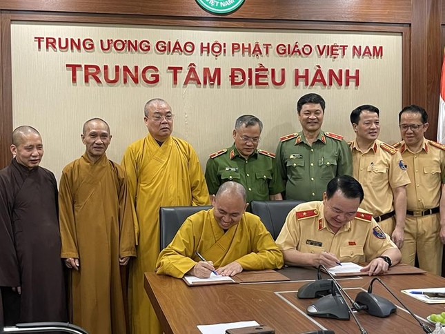Ký kết giữa Cục Cảnh sát Giáo thông và GHPGVN