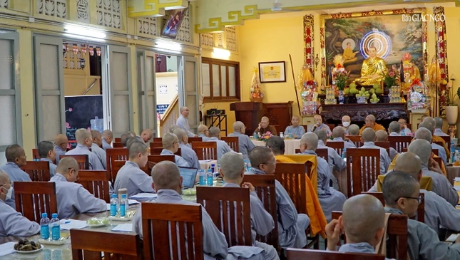 Buổi họp thống nhất các hoạt động Phật sự sắp tới của Phân ban Ni giới T.Ư Buổi họp thống nhất các hoạt động Phật sự sắp tới của Phân ban Ni giới T.Ư