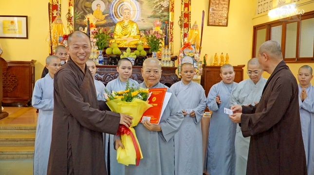 Thượng tọa Thích Minh Nhẫn, Thượng tọa Thích Phước Nghiêm trao quyết định, thẻ tác nghiệp