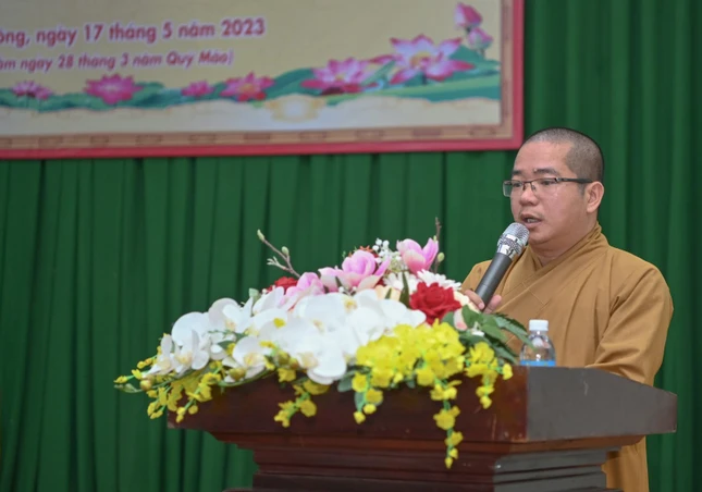 Đại đức Thích Quảng Tráng đã thông qua các điểm mới trong Quy chế hoạt động Ban Tăng sự T.Ư