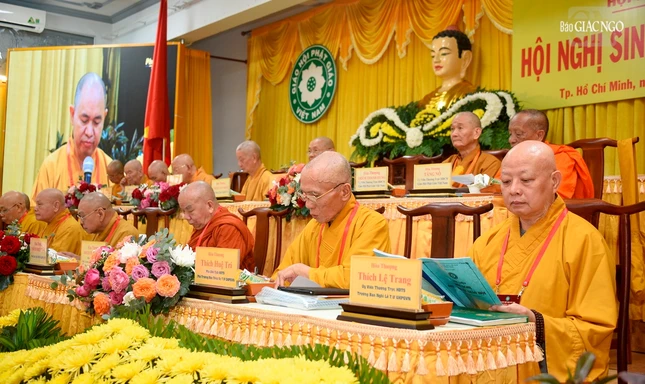 Chư tôn giáo phẩm chứng minh, chủ tọa hội nghị