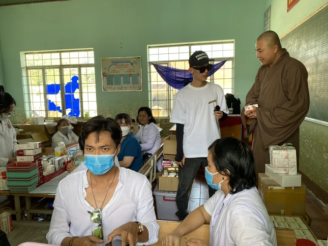 Hội Từ thiện chùa Tường Nguyên kết hợp y bác sĩ thiện nguyện TP.HCM khám bệnh miễn phí cho bà con khó khăn tỉnh Đắk Nông Hội Từ thiện chùa Tường Nguyên kết hợp y bác sĩ thiện nguyện TP.HCM khám bệnh miễn phí cho bà con khó khăn tỉnh Đắk Nông