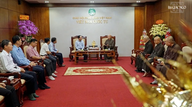 Quang cảnh buổi tiếp thân mật đoàn Quận ủy Q.Tân Bình, P.2 - Q.Tân Bình