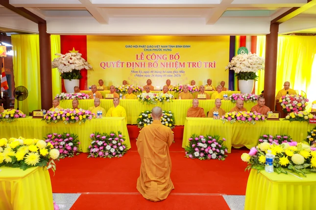 Chư tôn đức chứng minh, tham dự