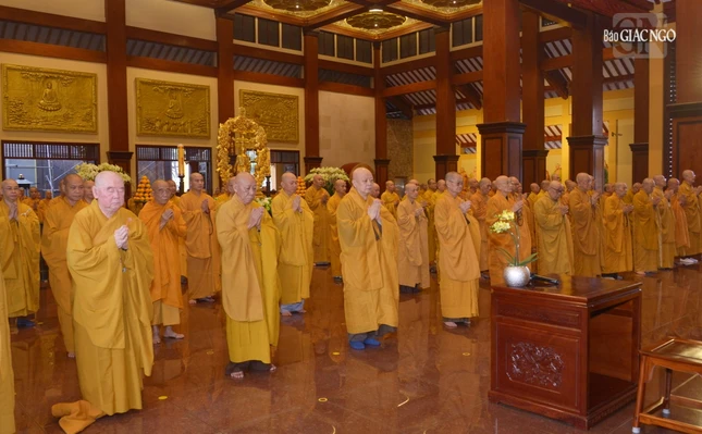 Lễ tác pháp thọ An cư bắt đầu 3 tháng nghiêm trì tu tập, trưởng dưỡng đạo lực
