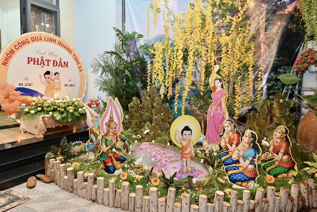 Lâm-tỳ-ni do gia đình Phật tử Từ Phong thiết trí