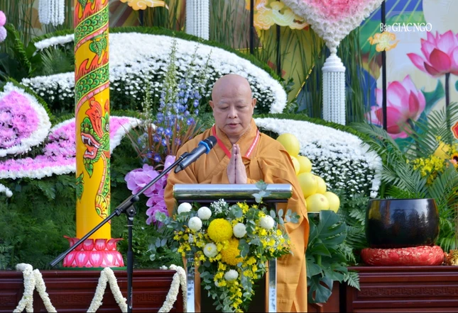 Hòa thượng Thích Lệ Trang đọc Diễn văn Đại lễ Phật đản Phật lịch 2567