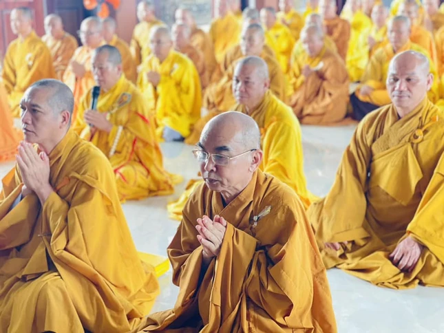 Thượng tọa Thích Tỉnh Cường tham dự lễ tổng khai giảng