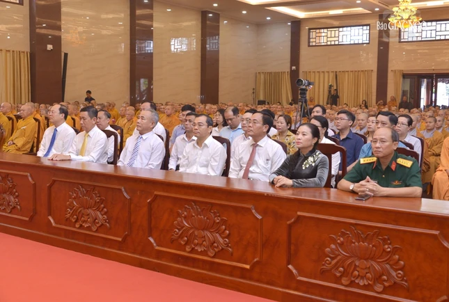 Lãnh đạo các cơ quan T.Ư, TP.HCM, Q.10, P.12 sở tại tham dự