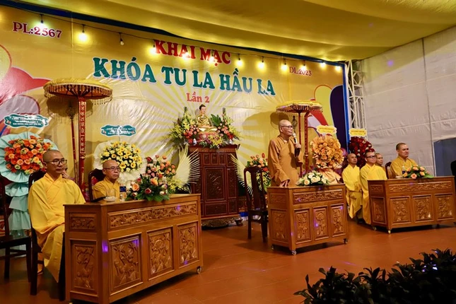 Hòa thượng Thích Châu Quang ban đạo từ