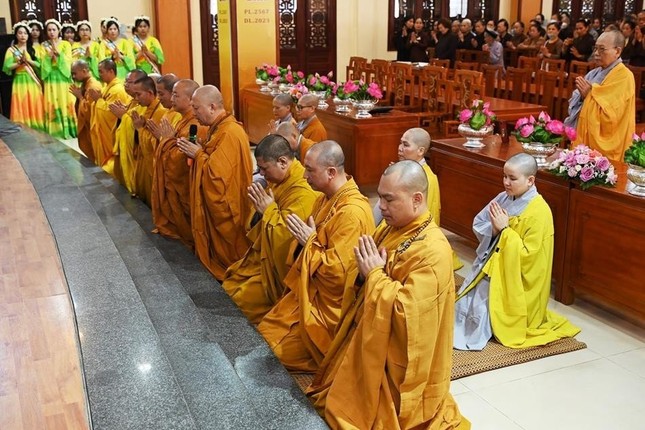 Chư hành giả tại trường hạ tùng lâm Quán Sứ