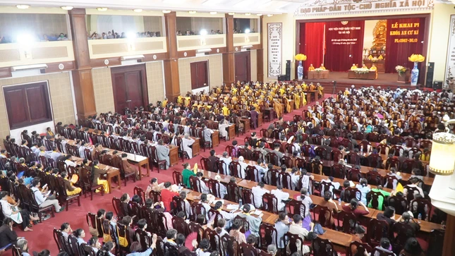 Quang cảnh lễ khai pháp cho Tăng Ni sinh Học viên Phật giáo VN tại Hà Nội