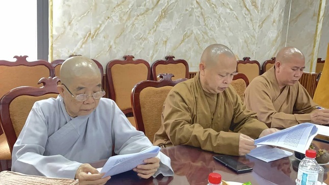 Chư Tăng, Ni tham dự