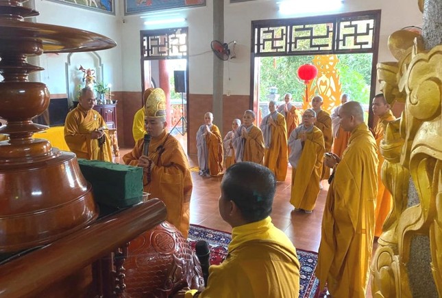 Khóa lễ cung tiến Giác linh