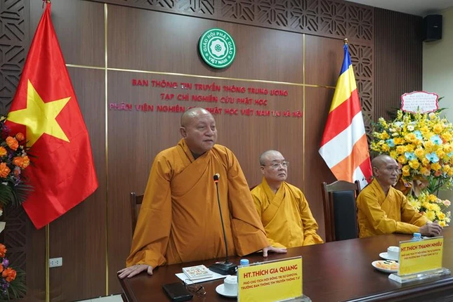 Hòa thượng Thích Gia Quang phát biểu khai mạc