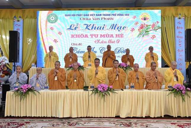 Chư tôn đức chứng minh, tham dự lễ khai mạc