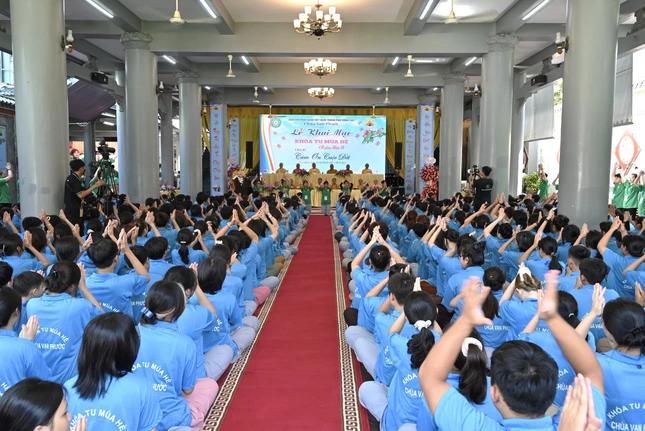 600 khóa sinh tham dự