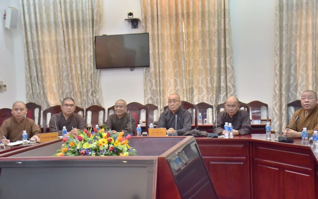 Chư tôn đức Ban Thường trực Ban Trị sự tỉnh có buổi làm việc với lãnh đạo tỉnh Chư tôn đức Ban Thường trực Ban Trị sự tỉnh có buổi làm việc với lãnh đạo tỉnh