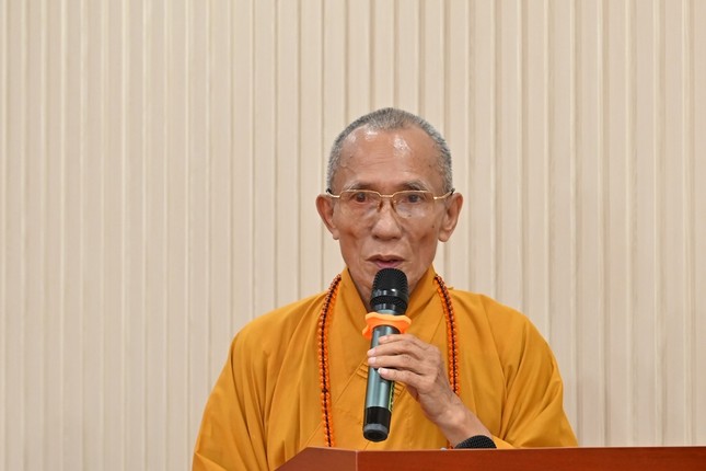 Hòa thượng Thích Huệ Trí phát biểu cảm tạ