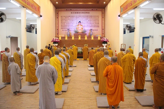 Tăng, Ni sinh Trường Trung cấp Phật học tỉnh an cư tại chùa Phật Quang Phổ Chiếu Tăng, Ni sinh Trường Trung cấp Phật học tỉnh an cư tại chùa Phật Quang Phổ Chiếu