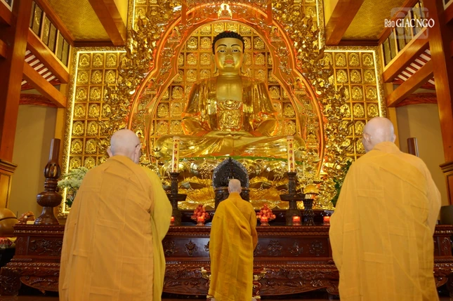 Mỗi kỳ bố-tát làm tăng trưởng nội lực tu tập, thanh tịnh Tăng đoàn, trang nghiêm Giáo hội Mỗi kỳ bố-tát làm tăng trưởng nội lực tu tập, thanh tịnh Tăng đoàn, trang nghiêm Giáo hội