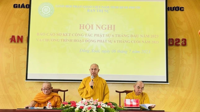 Thượng tọa Thích Đức Thiện phát biểu khai mạc