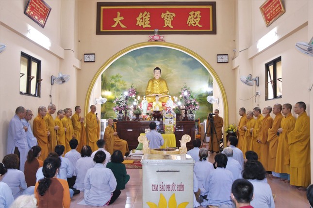 Hòa thượng Thích Chơn Không có lời vấn an sức khỏe tới Ban Chức sự, cùng chư tôn đức Tăng hành giả an cư