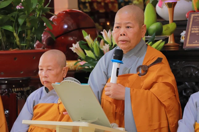 Ni trưởng Thích nữ Tịnh Nghiêm tại chùa Thiên Phước, tỉnh Tiền Giang Ni trưởng Thích nữ Tịnh Nghiêm tại chùa Thiên Phước, tỉnh Tiền Giang