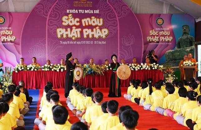 Các em được thưởng thức các giai điệu truyền thống