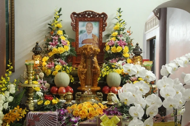 Di ảnh Ni trưởng Thích nữ Chúc Như