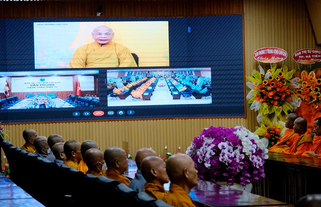 Hòa thượng Thích Thiện Nhơn phát biểu trực tuyến tán thán những Phật sự của Ban Trị sự tỉnh Hòa thượng Thích Thiện Nhơn phát biểu trực tuyến tán thán những Phật sự của Ban Trị sự tỉnh