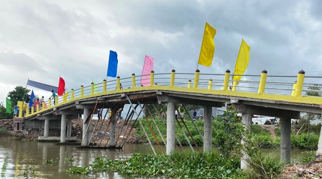 Hội Từ thiện chùa Tường Nguyên đưa vào sử dụng cầu Tường Nguyên 475 - Ảnh: TN