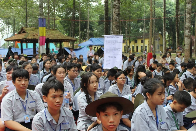 Trại sinh tham gia trại Lục Hòa X Trại sinh tham gia trại Lục Hòa X