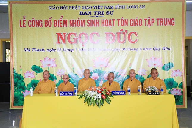Chư tôn đức tham dự