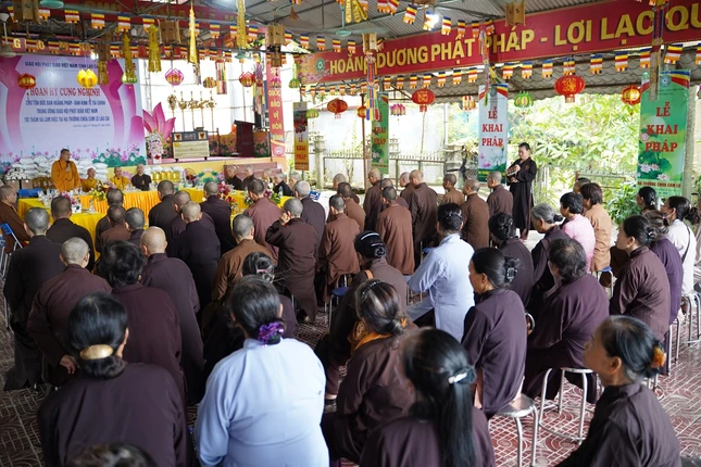 Buổi gặp gỡ tại trường hạ chùa Cam Lộ