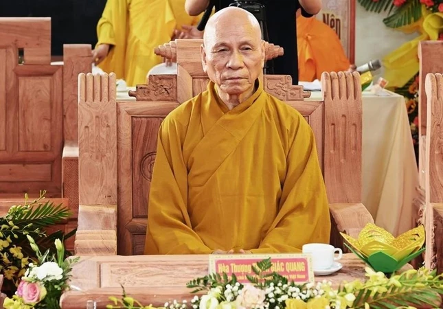 Trưởng lão Hòa thượng Thích Giác Quang, Phó Pháp chủ GHPGVN chứng minh lễ kỷ niệm 55 Đại giới đàn Phước Huệ tại Phật học Viện Hải Đức, Nha Trang, Khánh Hòa