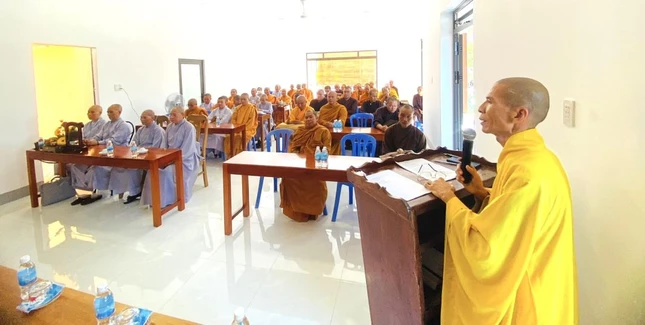 Thượng toạ Thích Giác Không phát biểu chào mừng