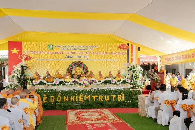 Quang cảnh lễ bổ nhiệm Quang cảnh lễ bổ nhiệm