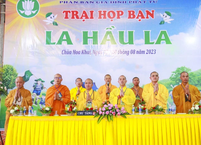 Chư tôn đức chứng minh, tham dự