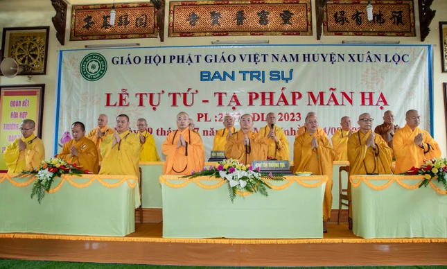 Chư tôn đức chứng minh, tham dự