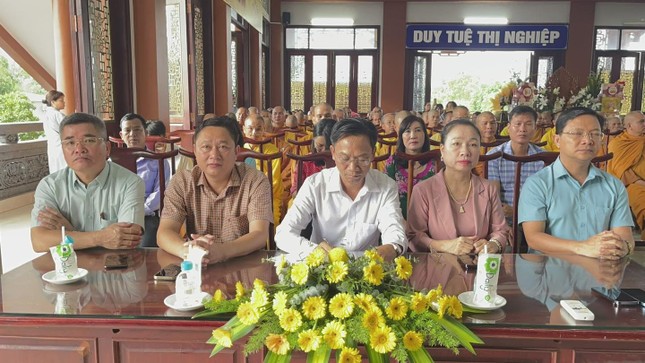 Đại diện các cơ quan tỉnh, TP.Đồng Xoài tham dự Đại diện các cơ quan tỉnh, TP.Đồng Xoài tham dự