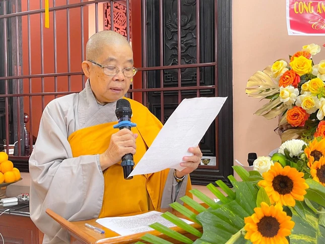 Ni trưởng Thích nữ Nhật Khương, Trưởng ban Tổ chức phát biểu biểu khai mạc