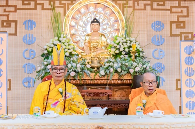 Chư vị chứng minh