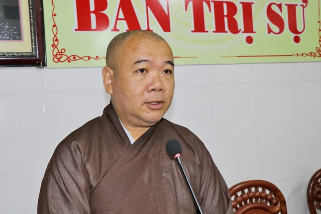 Thượng tọa Thích Trí Thọ chủ trì buổi họp Thượng tọa Thích Trí Thọ chủ trì buổi họp