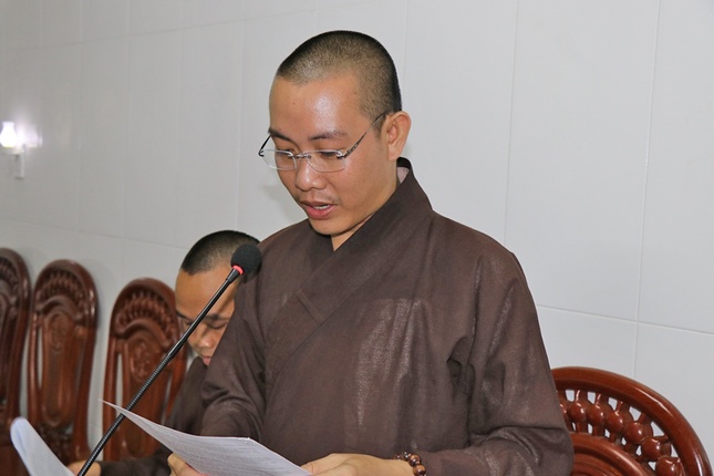 Đại đức Thích Minh Bình trình dự thảo chương trình hoạt động Phật sự Quý IV - năm 2023