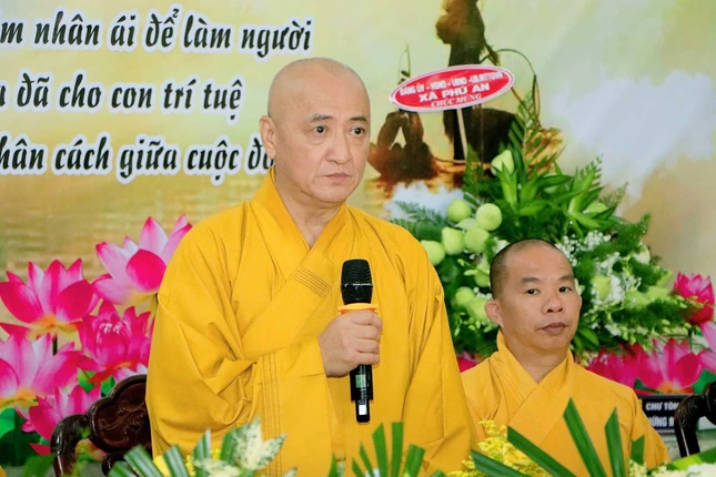 Hòa thượng Thích Huệ Thông đạo từ tại buổi lễ