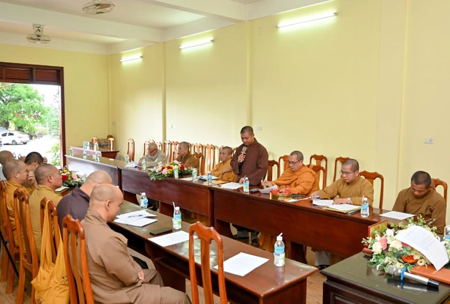 Buổi họp sơ kết hoạt động Phật sự và triển khai hoạt động những tháng cuối năm 2023 Buổi họp sơ kết hoạt động Phật sự và triển khai hoạt động những tháng cuối năm 2023