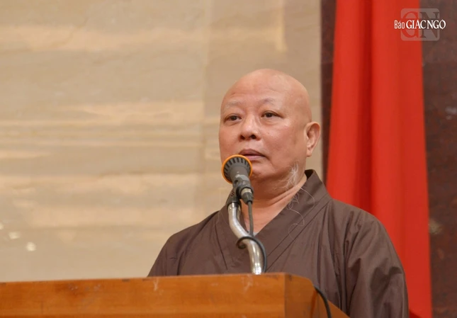 Hòa thượng Thích Lệ Trang chúc các em thiếu nhi an lành, hạnh phúc trong "Đêm hội trăng rằm"