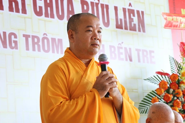 Thượng tọa Thích Trí Thọ ban đạo từ